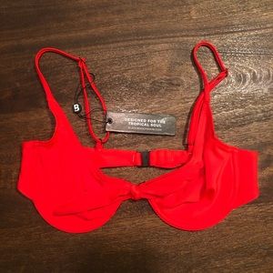 **SOLD** Blackbough Mimi Top Red